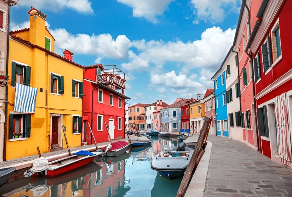 Visa Consultant in Dubai Venice, Italy – A Floating Dream